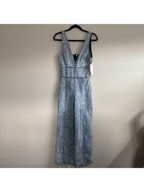 NWT Alice + Olivia Acid Wash Plunging V Neck Denim Jumpsuit Size 26